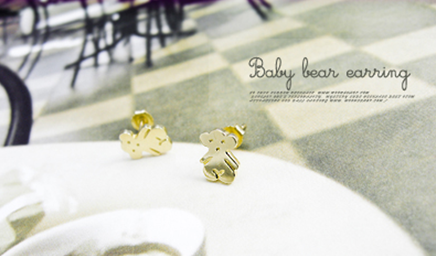 10K 골드 베이비 베어 귀걸이 10K Gold Baby bear earring