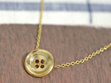 Simple button necklace