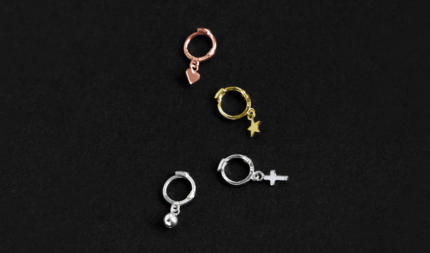 Charm mini ring earring