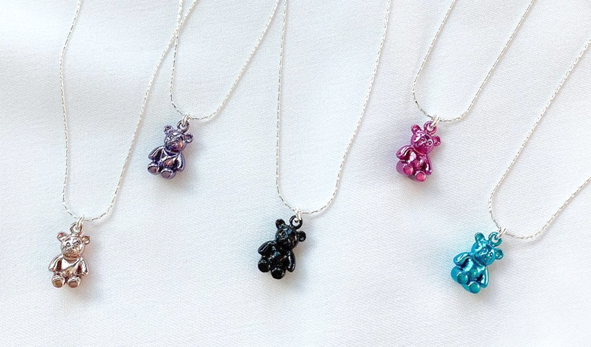 Color Toy Bear necklace