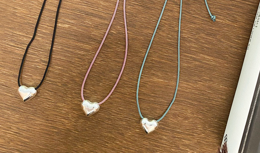 퍼피 하트 컬러 스트링 목걸이 Puffy heart color string necklace