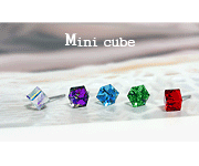 Mini cube earring - 정품 SWAROVSKI crystal -Blue 4차 재입고