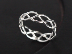 Silver fence ring